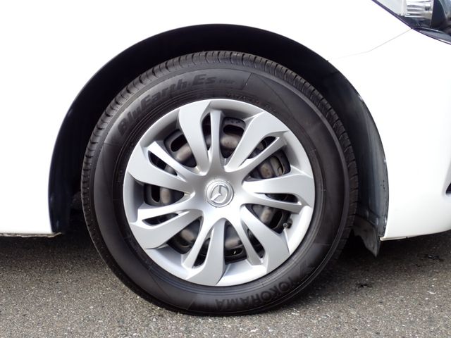 MAZDA2