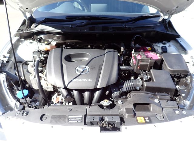 MAZDA2