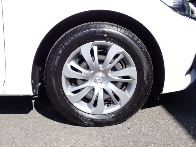 MAZDA2