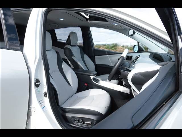 PRIUS 4WD