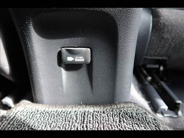 PRIUS 4WD
