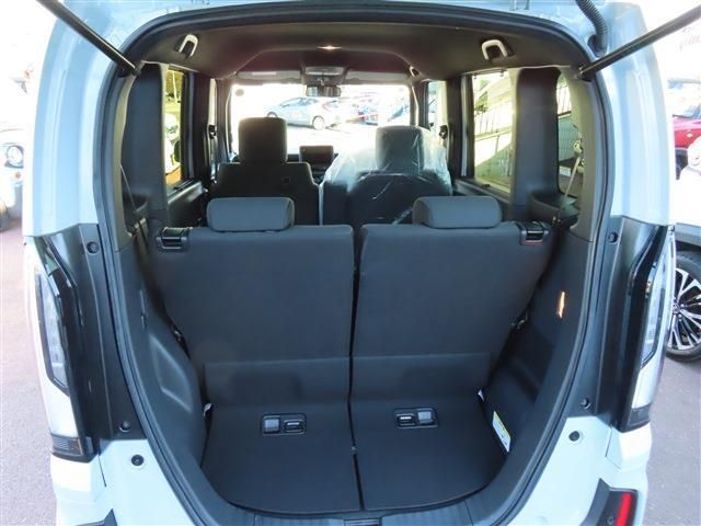 N-BOX CUSTOM 4WD