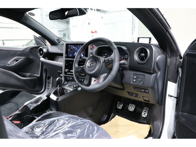 GR YARIS