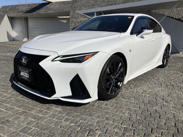 LEXUS IS300h