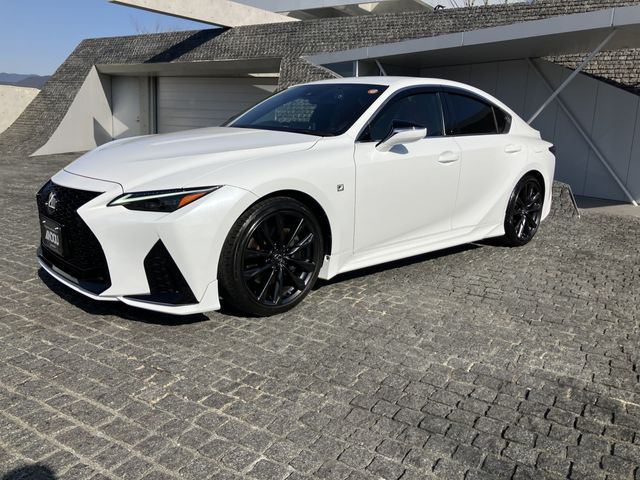 LEXUS IS300h