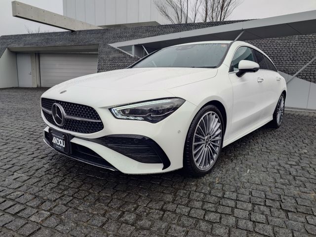 MERCEDES BENZ CLA Shooting Brake