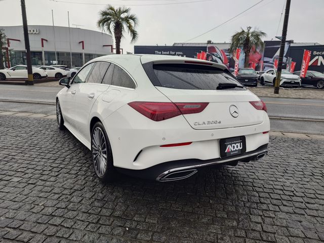 MERCEDES BENZ CLA Shooting Brake