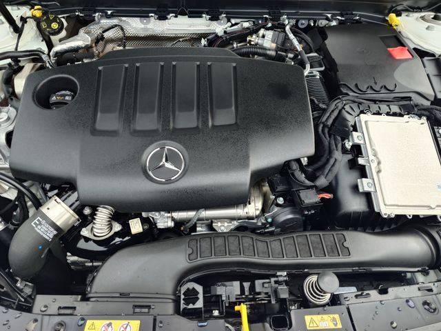 MERCEDES BENZ CLA Shooting Brake