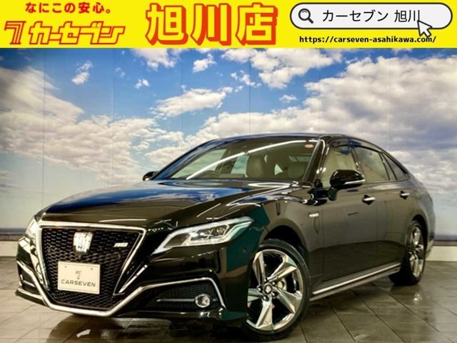 CROWN sedan hybrid 4WD