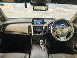 CROWN sedan hybrid 4WD