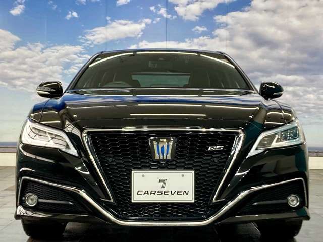 CROWN sedan hybrid 4WD