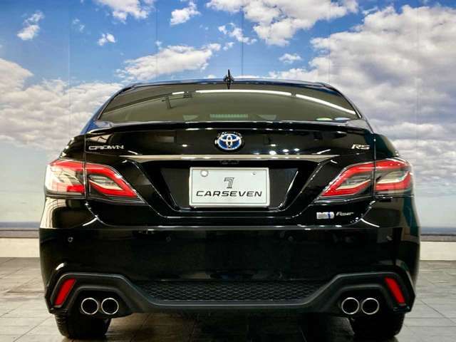CROWN sedan hybrid 4WD