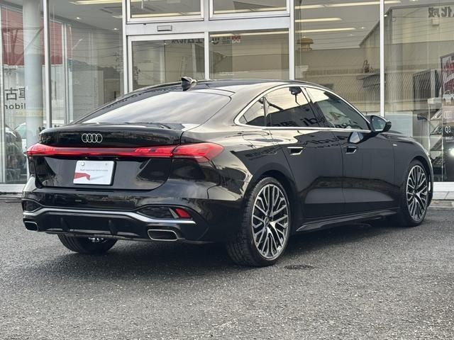AUDI A5 Sedan