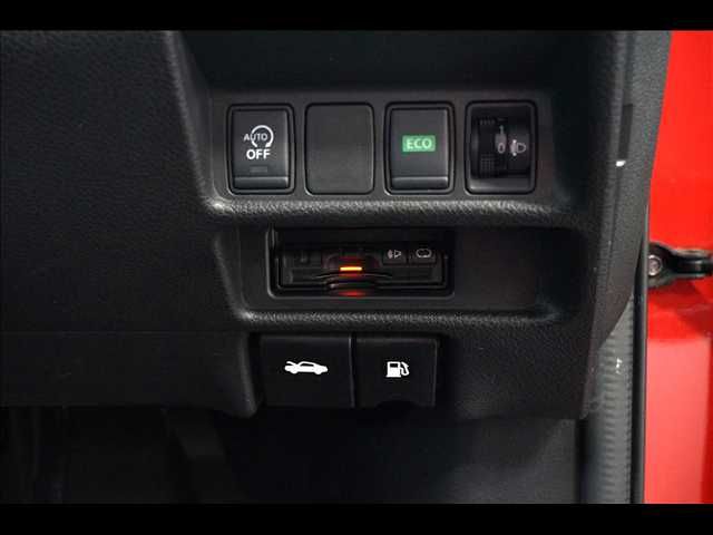 X-TRAIL 2WD