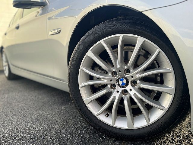 BMW 5series sedan