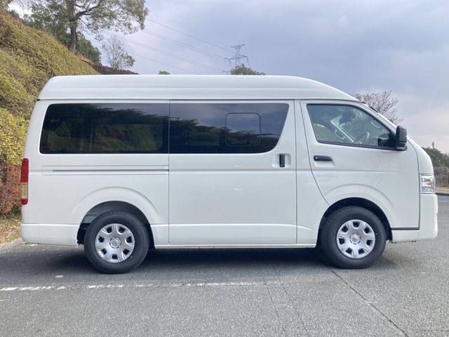 HIACE van 2WD