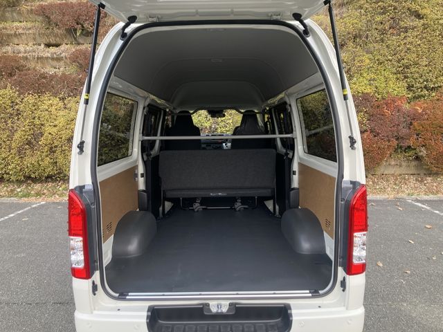 HIACE van 2WD
