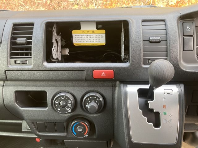 HIACE van 2WD