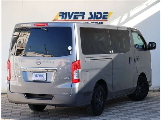 CARAVAN van 2WD