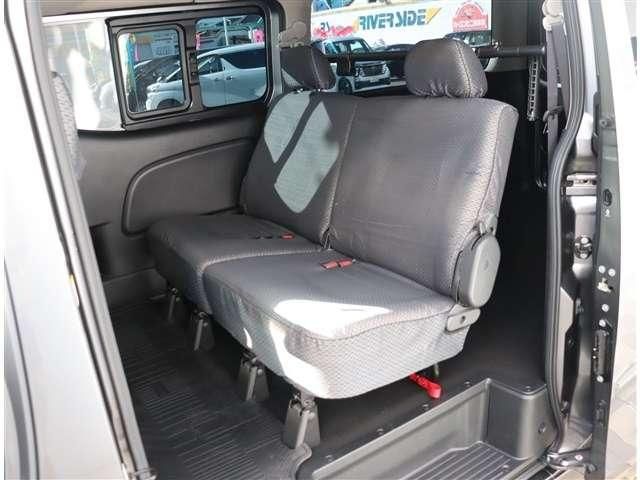 CARAVAN van 2WD