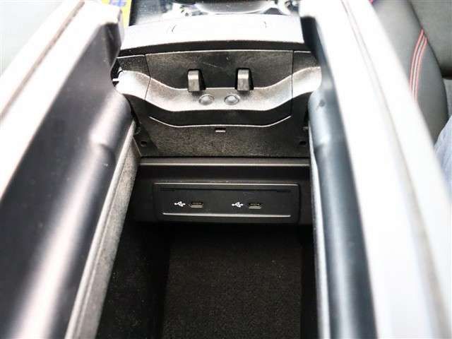MERCEDES BENZ CLA class