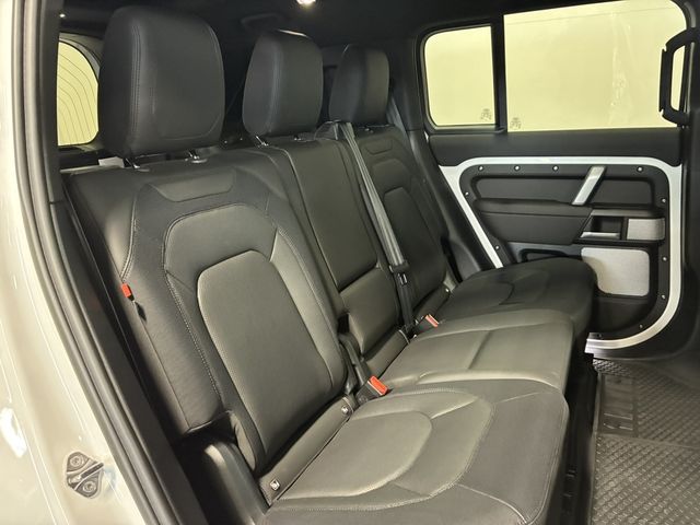 ROVER DEFENDER