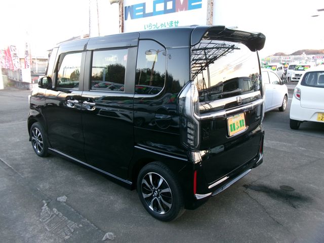 N BOX CUSTOM
