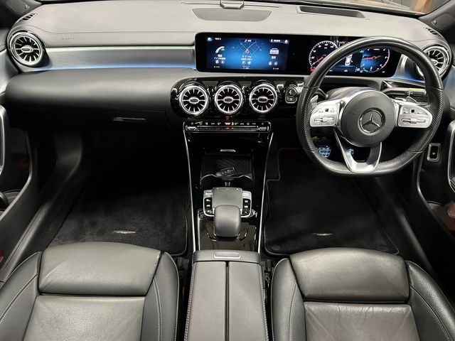 MERCEDES BENZ CLA class