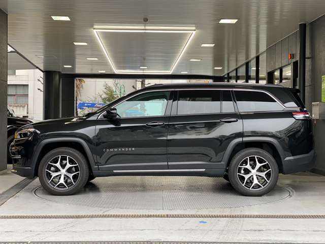 JEEP COMMANDER