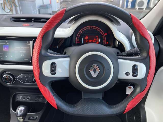 RENAULT TWINGO