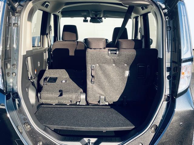 ROOMY