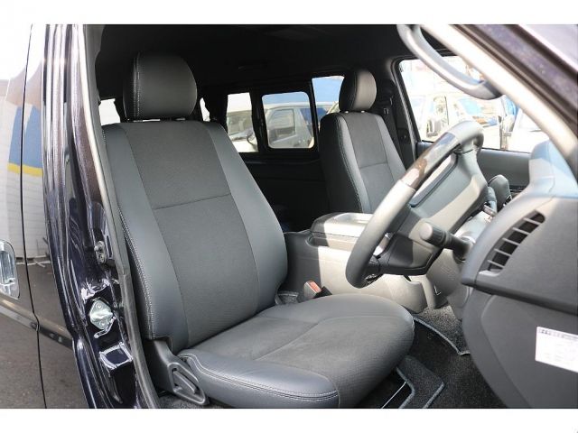 HIACE van 4WD