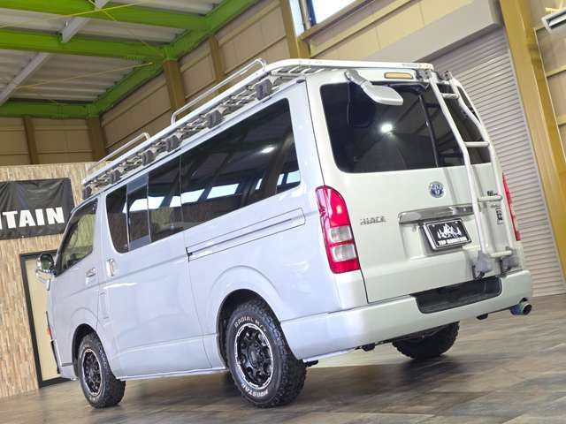 HIACE van 2WD