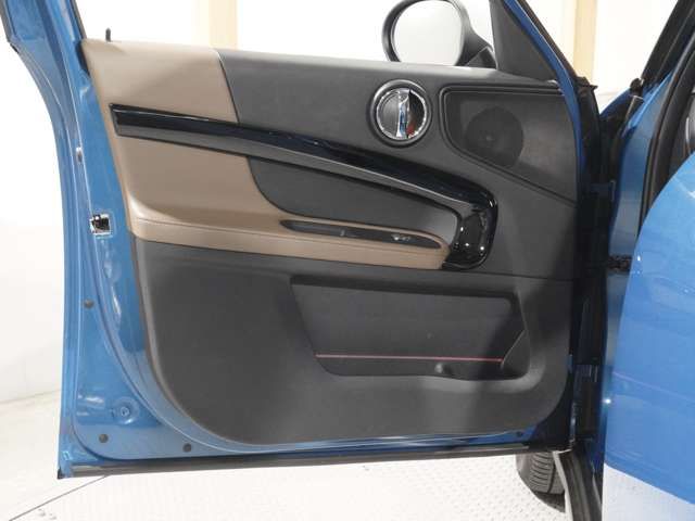 BMW MINI COOPER SD CROSSOVER