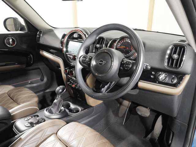 BMW MINI COOPER SD CROSSOVER