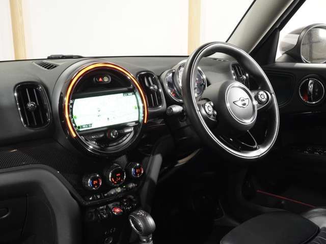 BMW MINI COOPER SD CROSSOVER