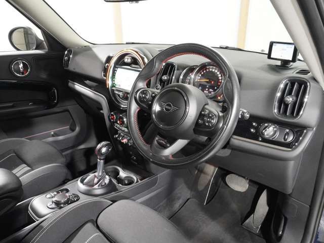BMW MINI COOPER SD CROSSOVER