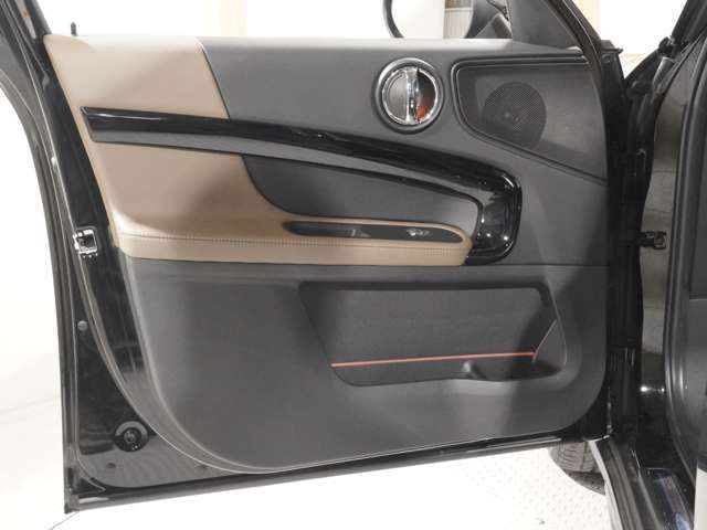BMW MINI CROSSOVER