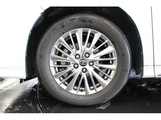 ALPHARD hybrid 4WD