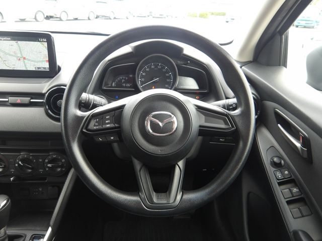 MAZDA2