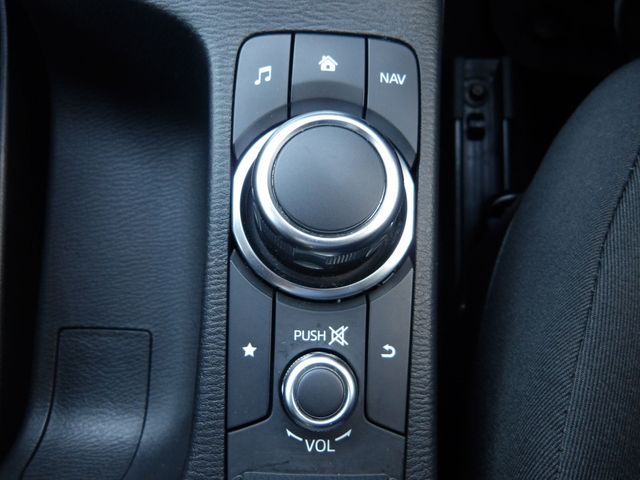MAZDA2