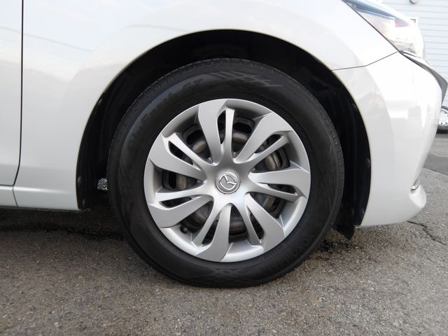 MAZDA2