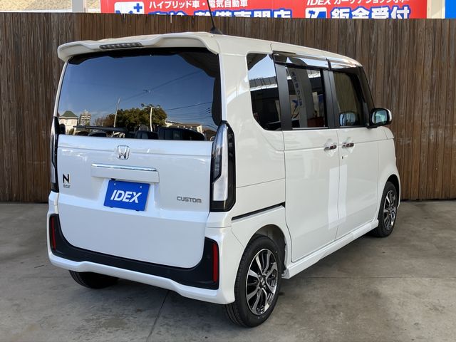N BOX CUSTOM