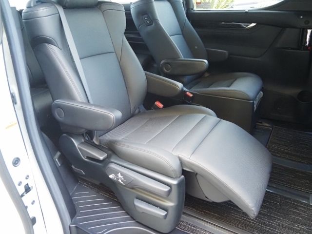 ALPHARD hybrid 4WD