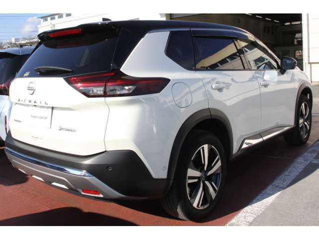 X-TRAIL HYBRID 4WD