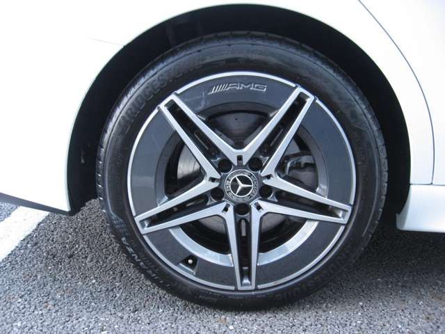 MERCEDES BENZ C-Class sedan