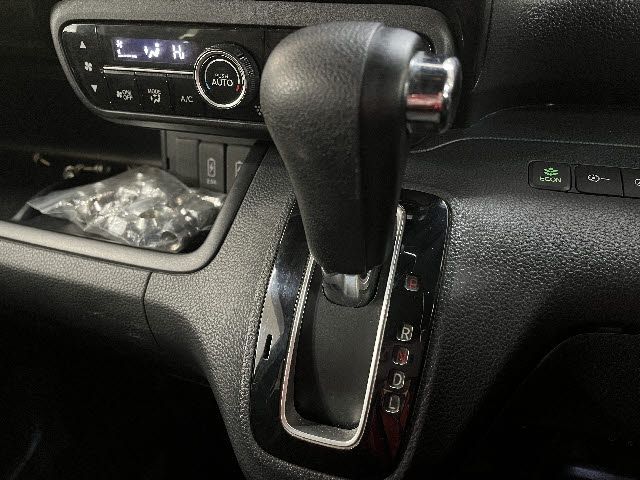 N BOX CUSTOM 4WD