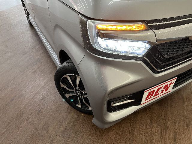 N BOX CUSTOM 4WD
