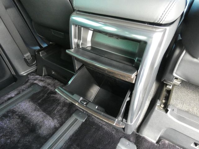 ALPHARD hybrid 4WD
