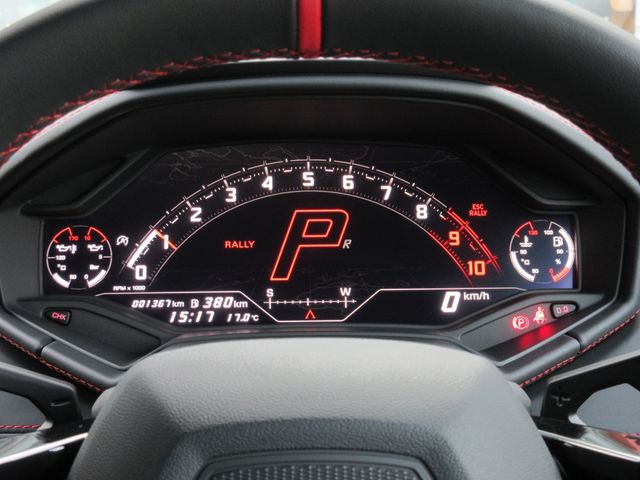 LAMBORGHINI HURACAN